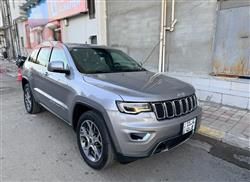 جیپ گراند شیرۆکی